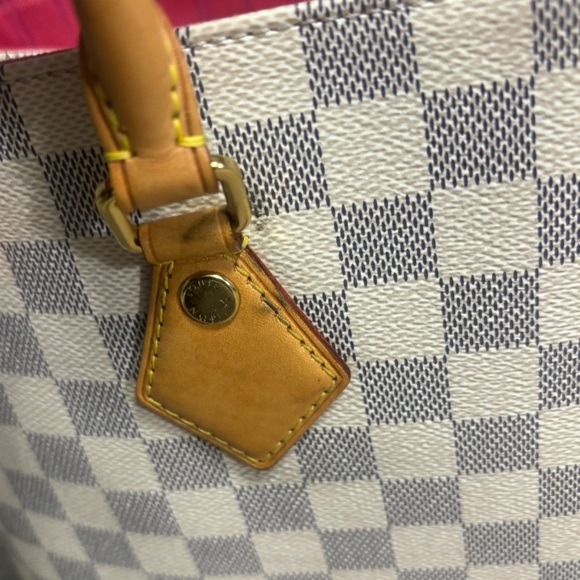 Limited Edition Louis Vuitton Damier Azur Calvi - Picture 16 of 16